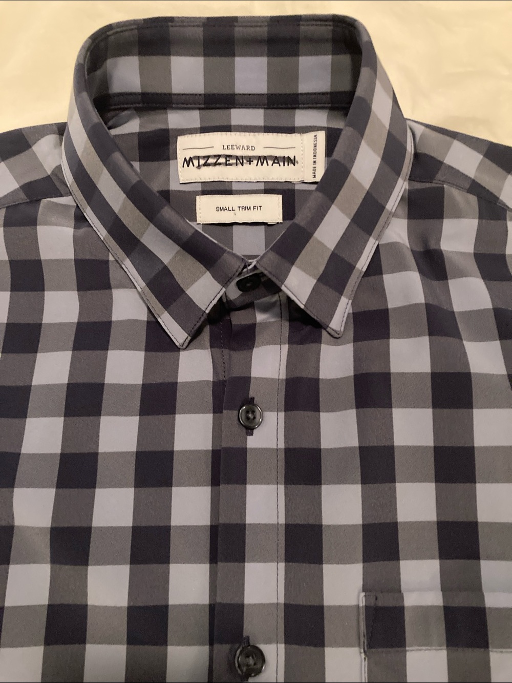 Mizzen+Main Men's navy light blue Check Button-Down short sleeve Shirt trim fit